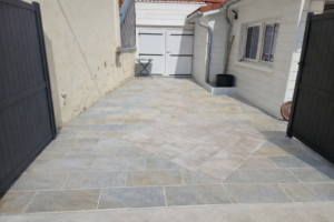pose de carrelage extérieur sur terrasse dans les Ardennes