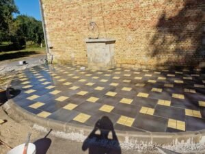 dallage extérieur à damier en rénovation rethel